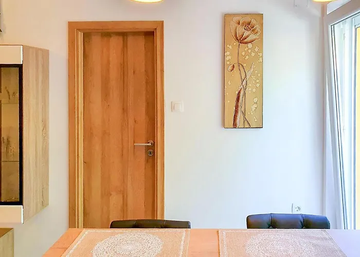 Stunning In With House Sea View *