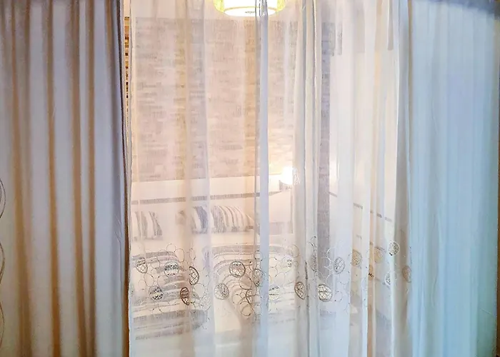 Stunning In With House Sea View Apartman *